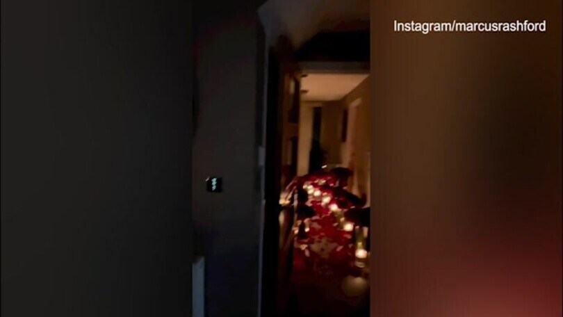 Rashford fa il romanticone: ecco la sorpresa alla sua Lucia