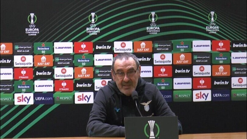 Sarri scherza con il giornalista: "Domenica eri impegnato?"
