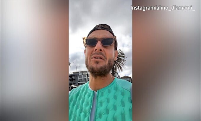 Diamanti ed il tuffo in mare, ma...un imprevisto lo blocca