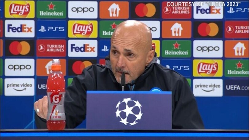 Spalletti e l'impegno serale: "Devo dare del latte alle renne..."