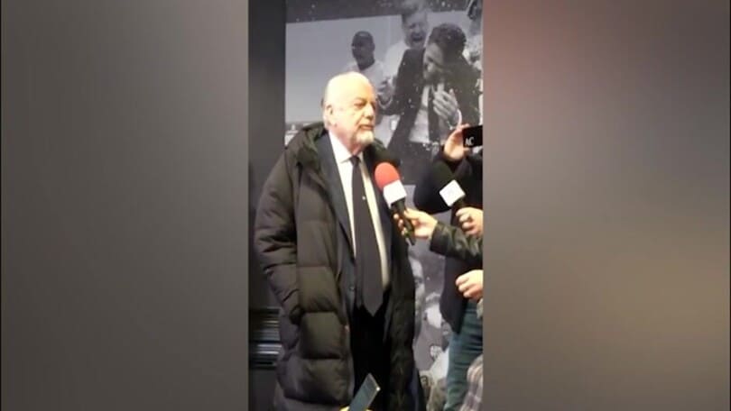 De Laurentiis: "Anni fa per Kvaratskhelia avevano chiesto 30 milioni"