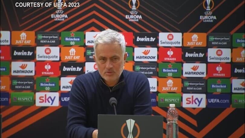 Mourinho: "Ho avuto dubbi sul far giocare Dybala"