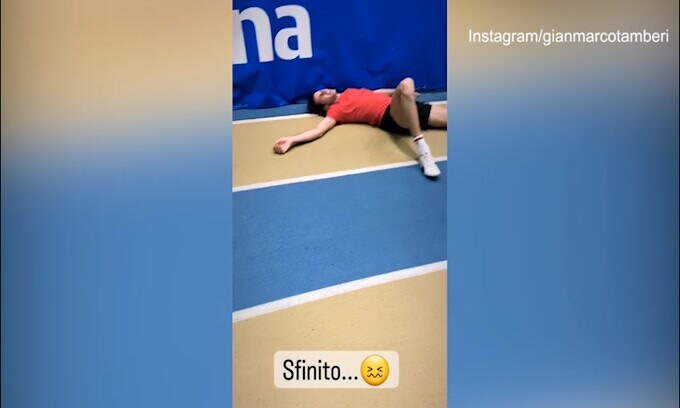 Tamberi sfinito dopo l'allenamento: "Ecco come posso tornare a casa"