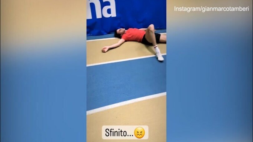 Tamberi sfinito dopo l'allenamento: "Ecco come posso tornare a casa"