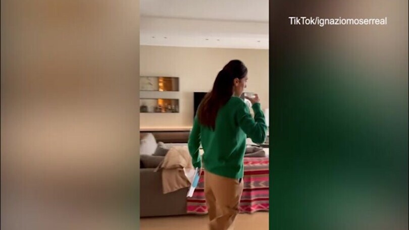 Il primo Tik Tok di Ignazio Moser è uno scherzo... a Cecilia!