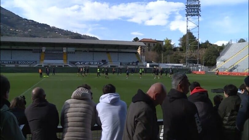 Spezia, entusiasmo travolgente per l'allenamento a porte aperte
