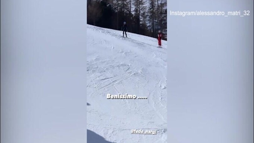 Matri smentisce la moglie, la gag social: "Il maestro è contento perché paghiamo"