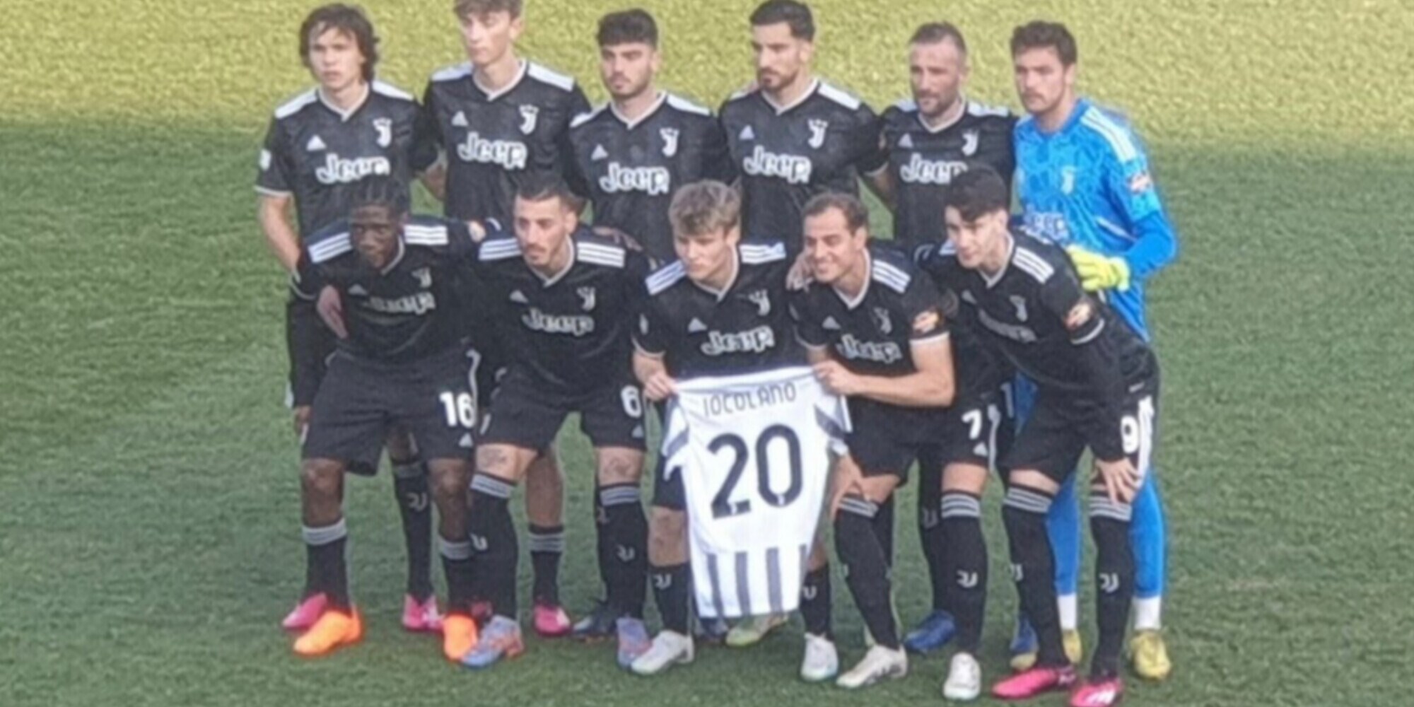Juve Next Gen, il gesto per Iocolano prima della partita con l'Albinoleffe