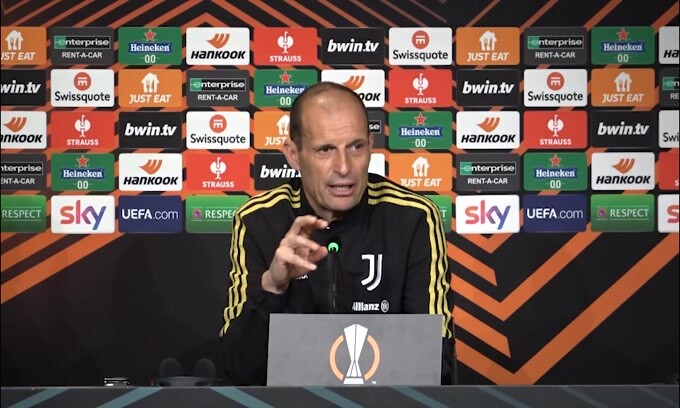 Allegri: "Un regalo per le donne in sala, voi altri non inventate compleanni"