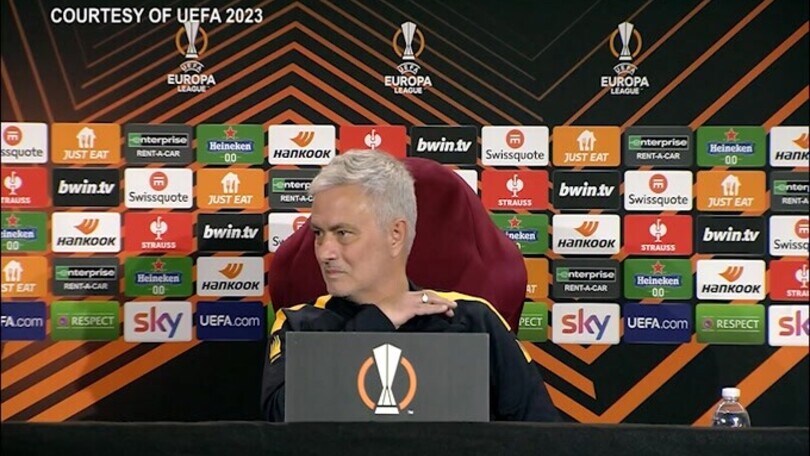 Roma, respinto il ricorso: due turni di squalifica a Mourinho