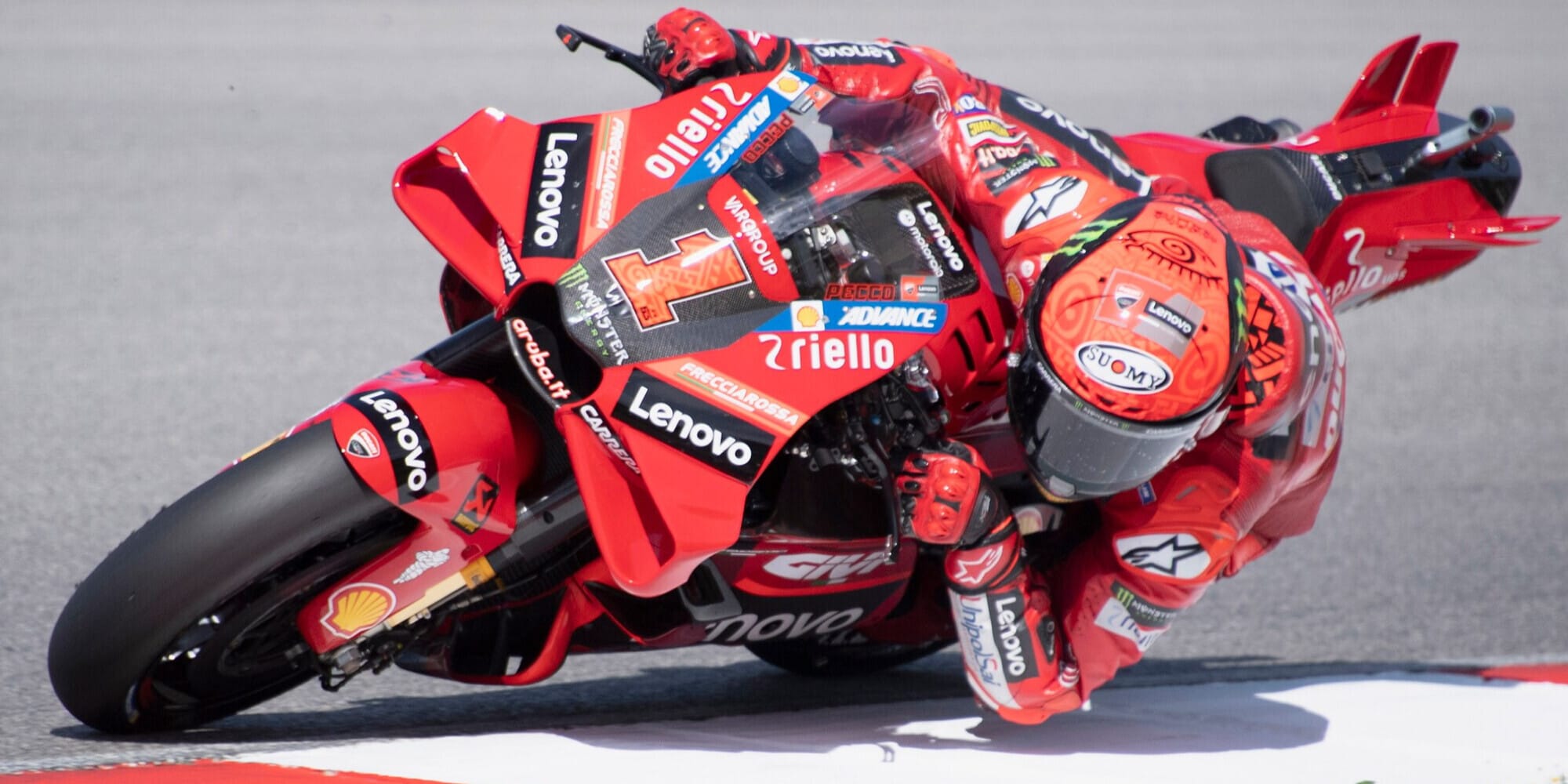 MotoGP, Ducati vola a Portimao: la soddisfazione di Bagnaia e Bastianini