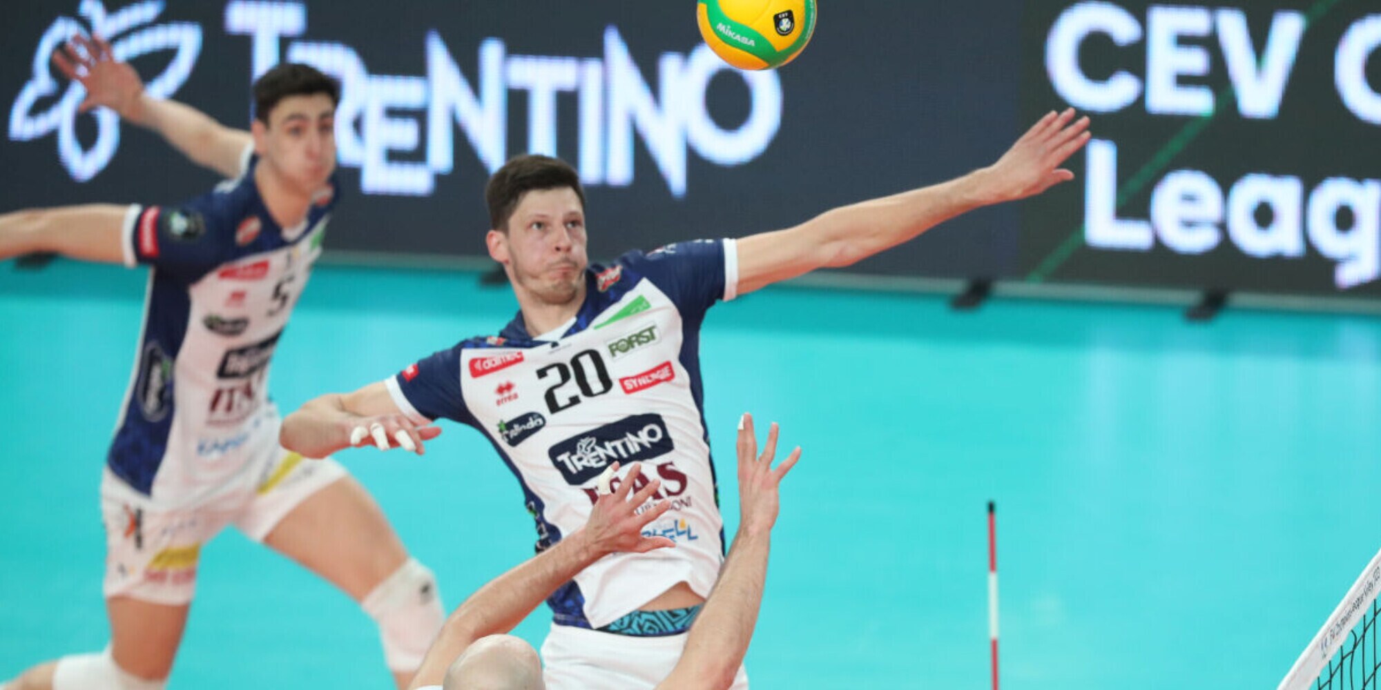 Champions League, risveglio amaro