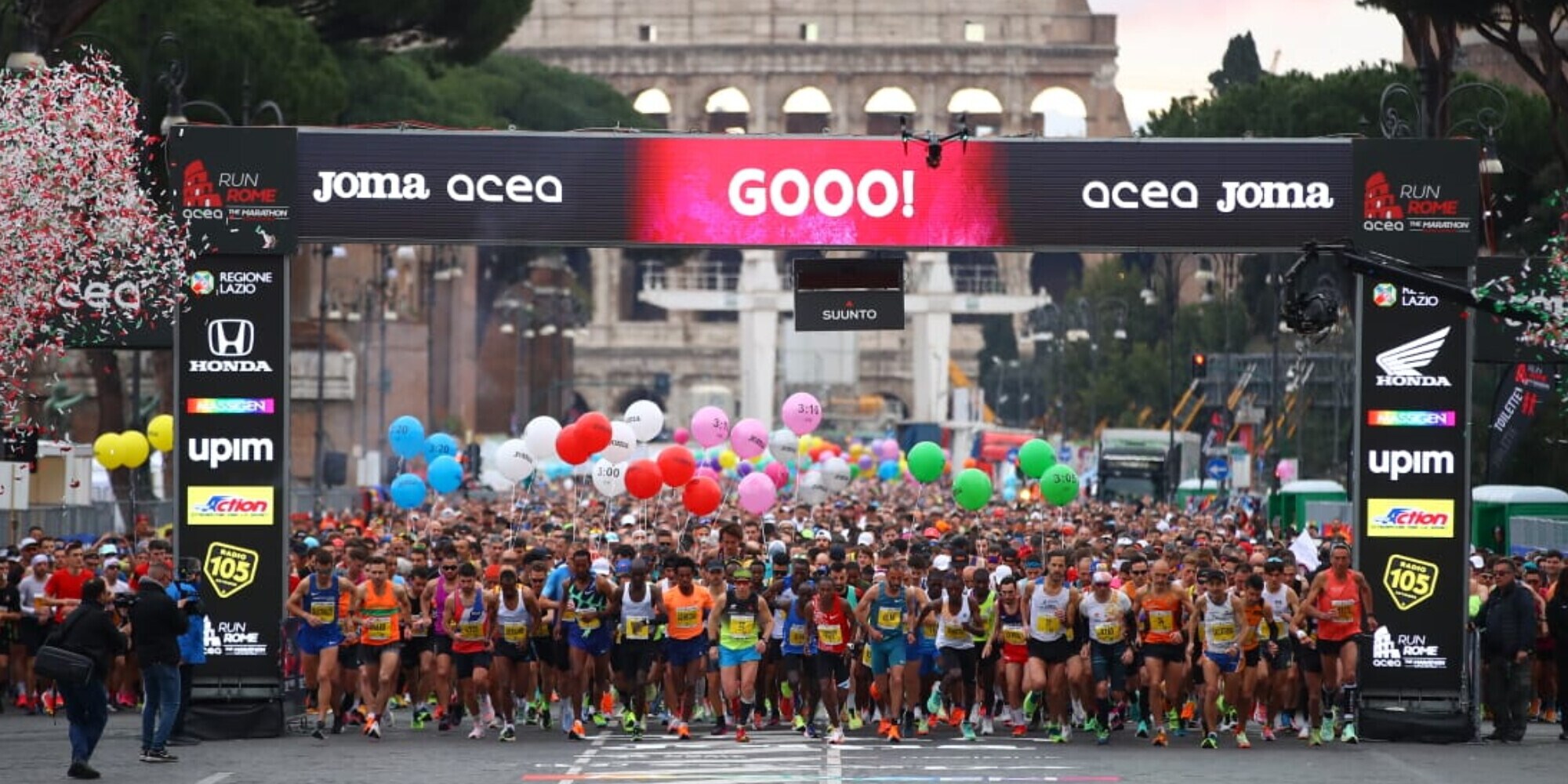 Frecce Tricolori, è partita la Acea Run Rome The Marathon, 30mila cuori battono all’unisono