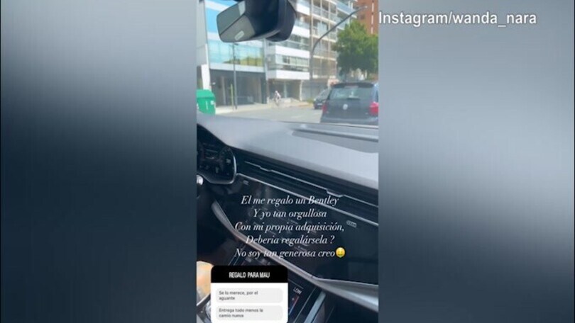 Wanda Nara chiede ai fan: "Dovrei regalare a Mauro una Bentley?"