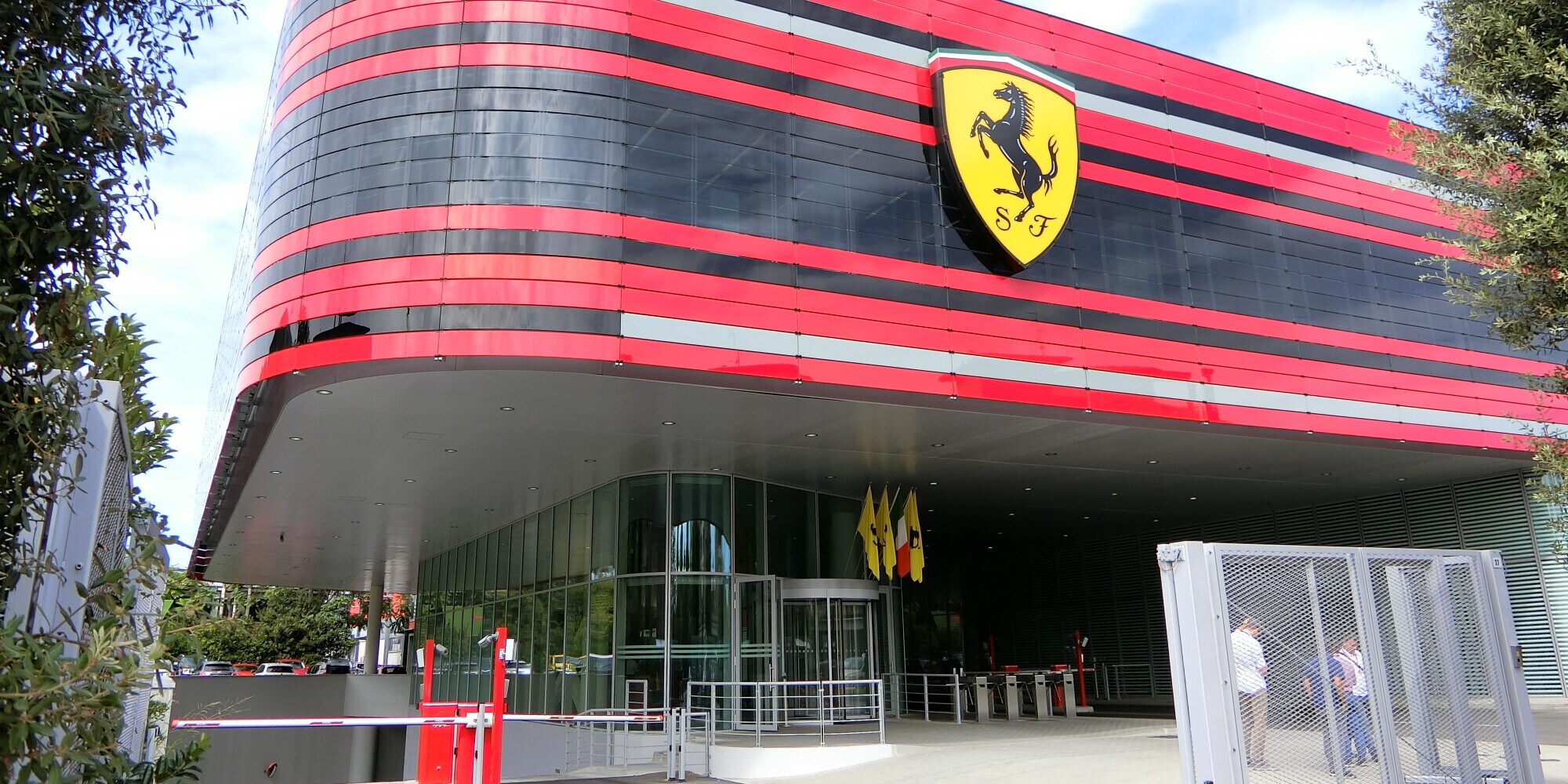 Ferrari shock, attacco hacker: chiesto riscatto, “non ci piegheremo”