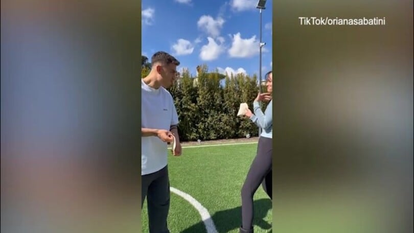 Tra Dybala e Oriana volano... piadine! Il video social