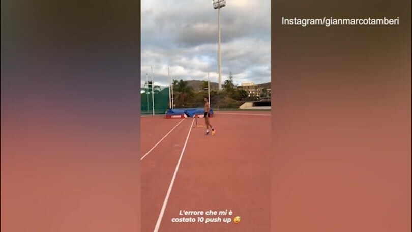 La penalità è una serie di flessioni: Tamberi sbaglia il salto e paga!