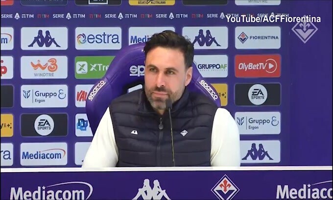 Fiorentina, brutto infortunio per Sirigu: via dal campo con la barella