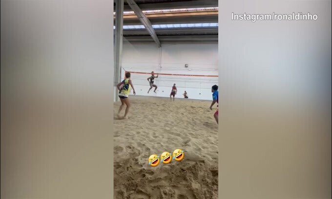Numeri pazzeschi di Ronaldinho a Footvolley