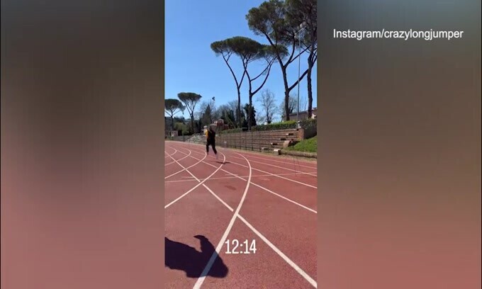 Jacobs fa il fulmine, l'allenamento è sotto il sole di Roma