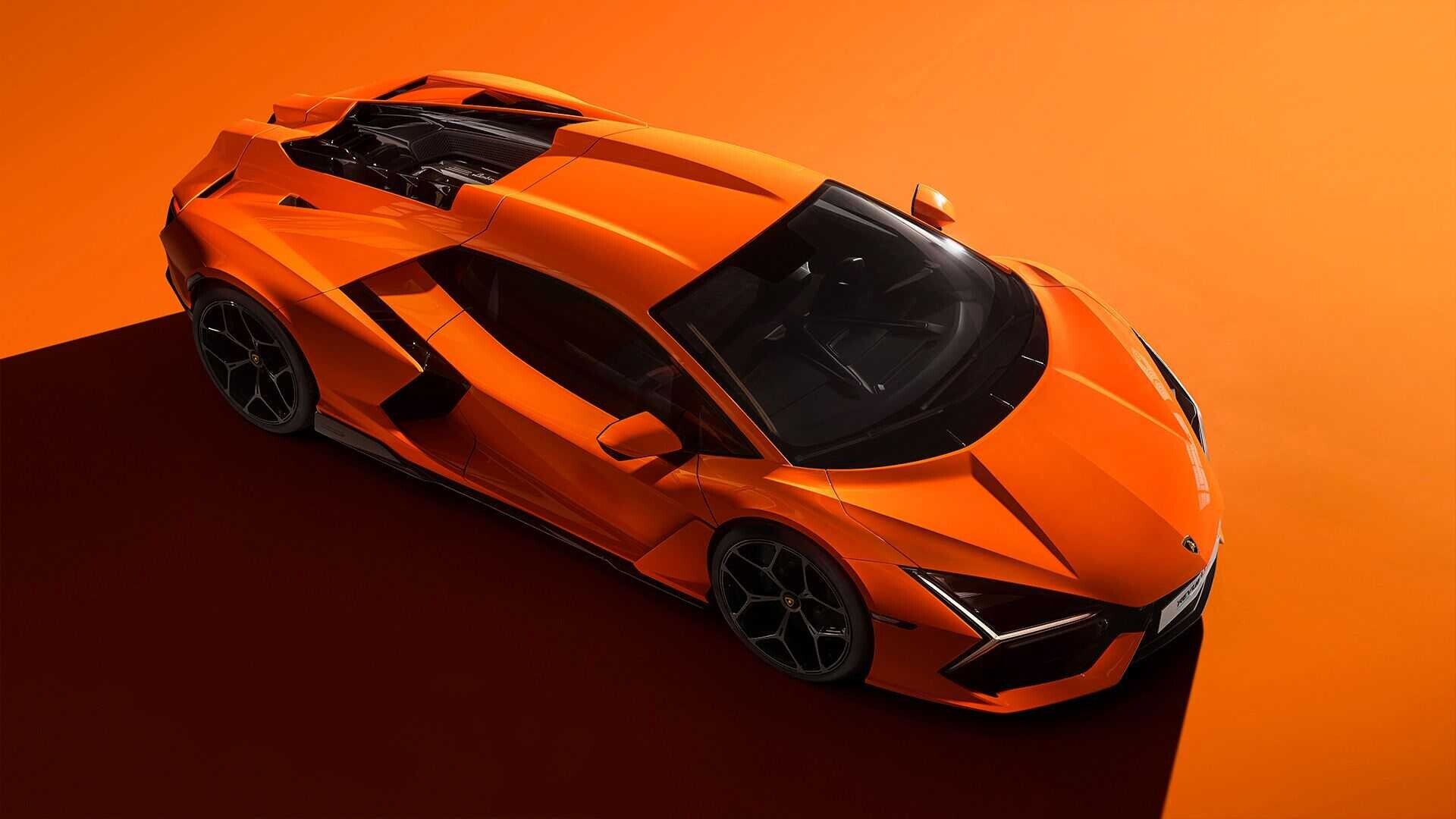 Nuova Lamborghini Revuelto
