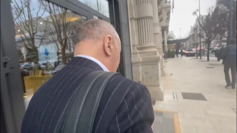 Marotta mago del dribbling: ecco come fugge dai giornalisti