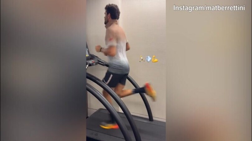 Tennis, Berrettini lavora duramente in palestra
