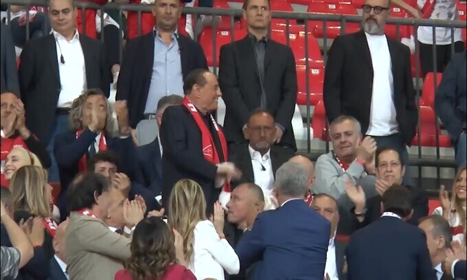 Monza, Berlusconi ricoverato al San Raffaele
