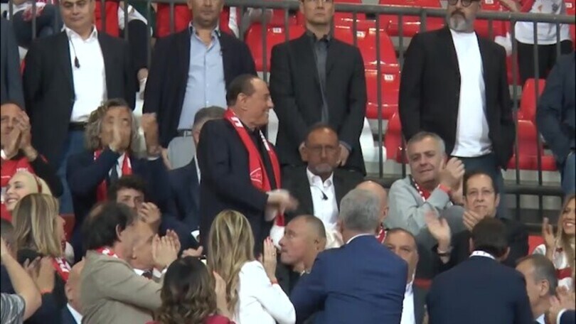 Monza, Berlusconi ricoverato al San Raffaele
