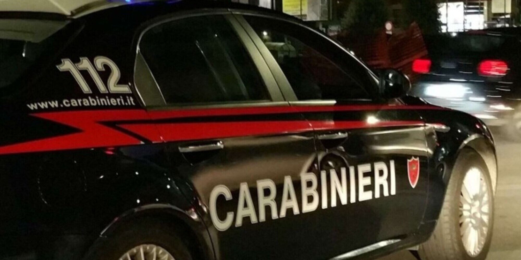 Noleggiano l'auto e falsificano i documenti: stavano scappando in Lituania