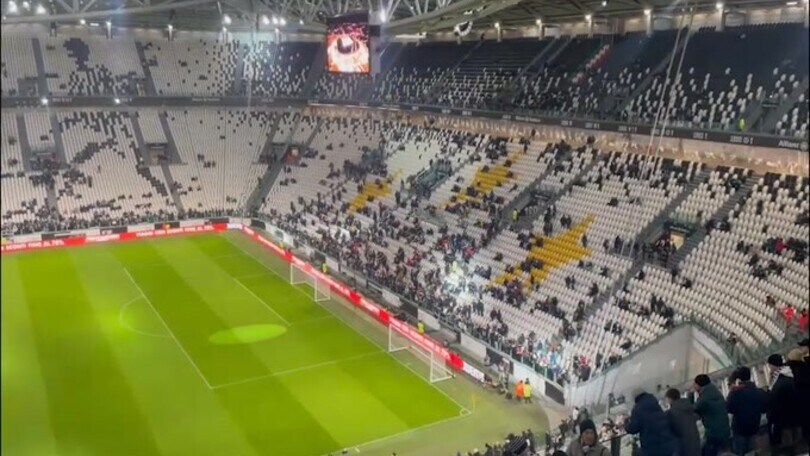 Giudice sportivo: Juve, curva chiusa contro il Napoli. 3 giornate a Cuadrado