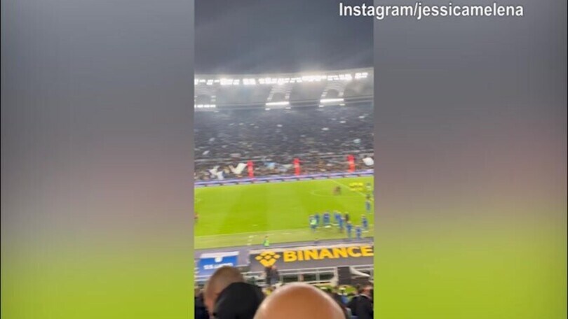 La Lazio batte la Juve, festa grande sugli spalti dell'Olimpico