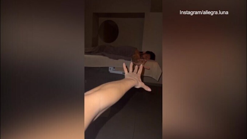 Per Candreva il momento è d'oro: massaggio romantico con la moglie