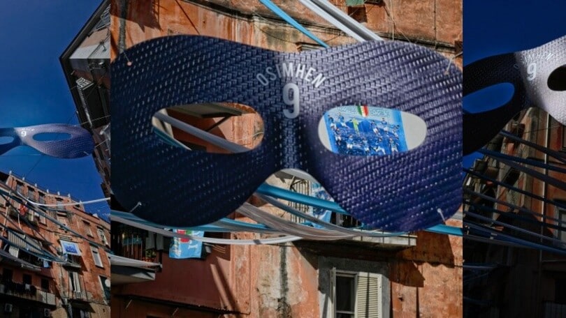 Osimhen veglia su Napoli: maschera appesa per le strade, febbre scudetto!