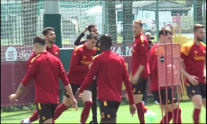Allenamento Roma, Pellegrini in gruppo