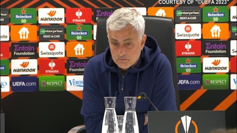 Mourinho: "L'Europa League possiamo vincerla, ma non siamo i più forti"