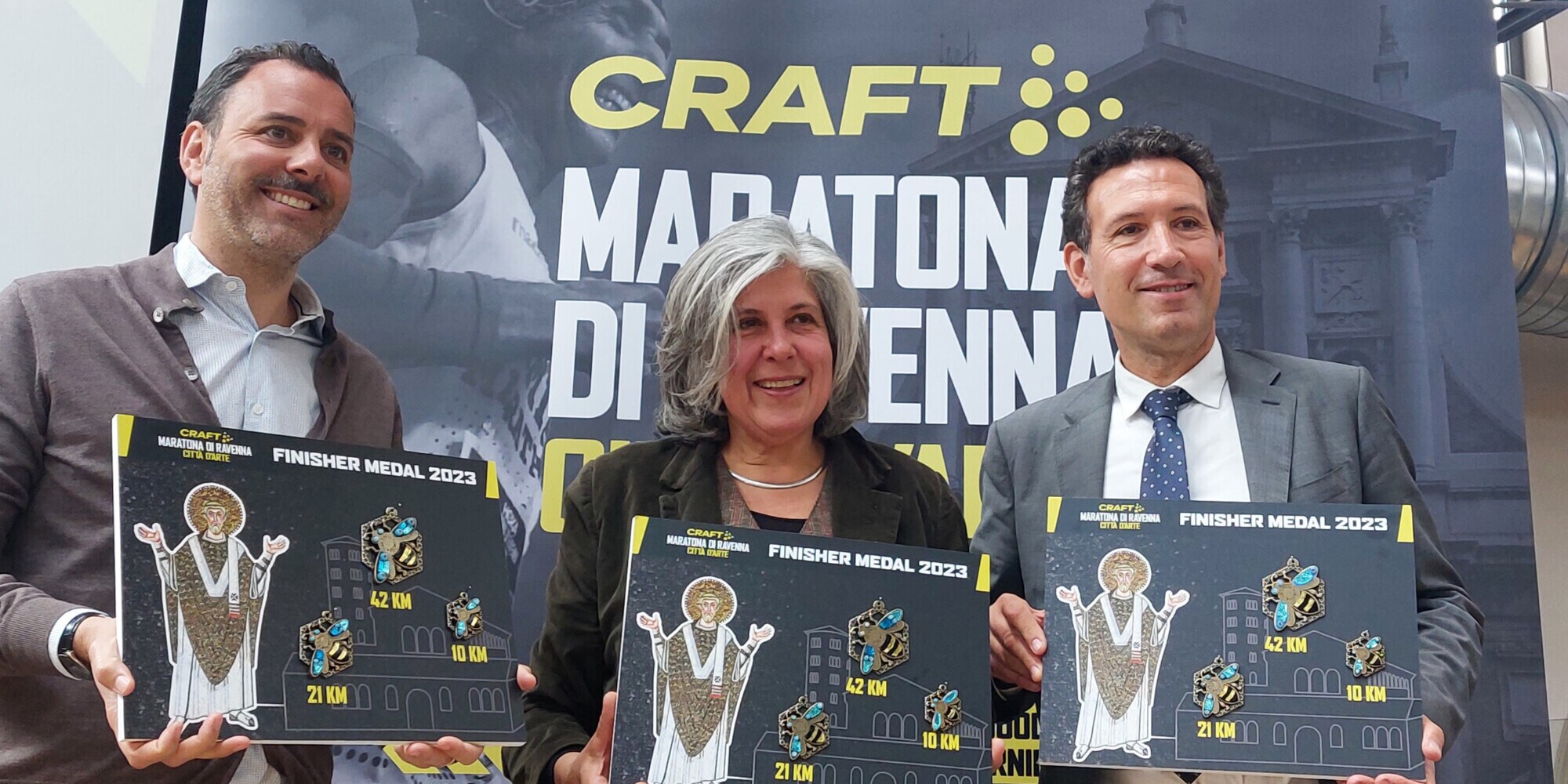 Craft Maratona di Ravenna Città d'Arte, presentata la medaglia dell'edizione 2023