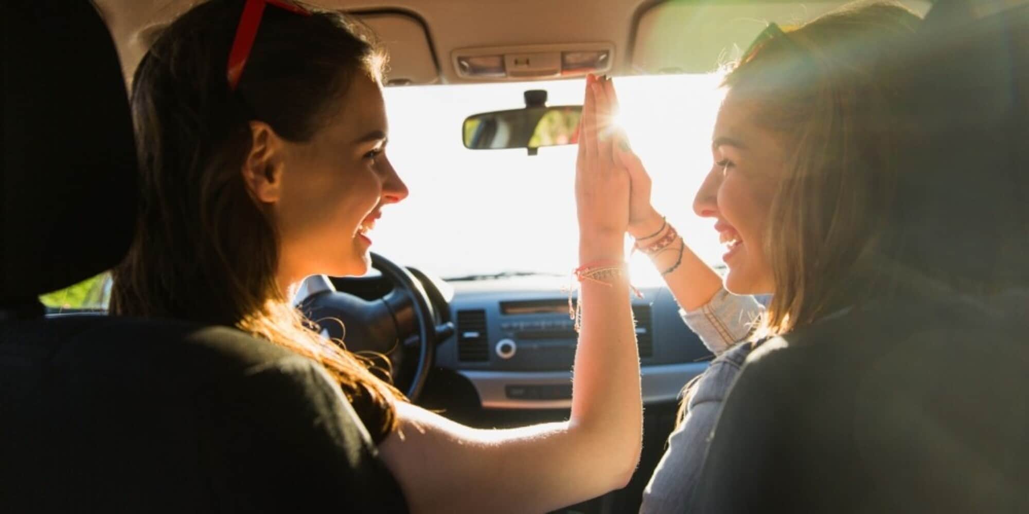 Ragazzina ruba l'auto del padre per vedere un ragazzo conosciuto online