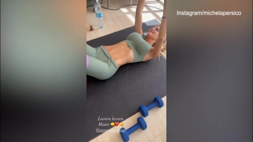Michela Persico svela la tartaruga: il fisico è micidiale!