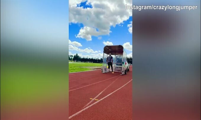Jacobs, ecco il messaggio social: "L'ostacolo non può fermarti"