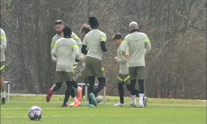 Theo Hernandez minacciato sui social