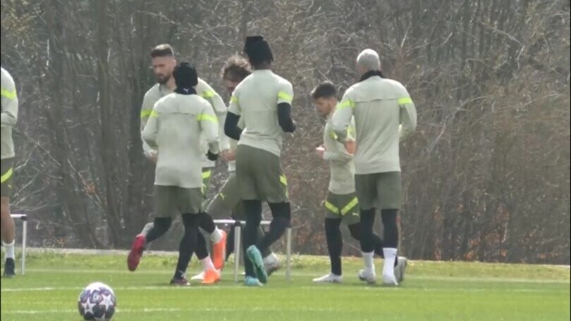 Theo Hernandez minacciato sui social