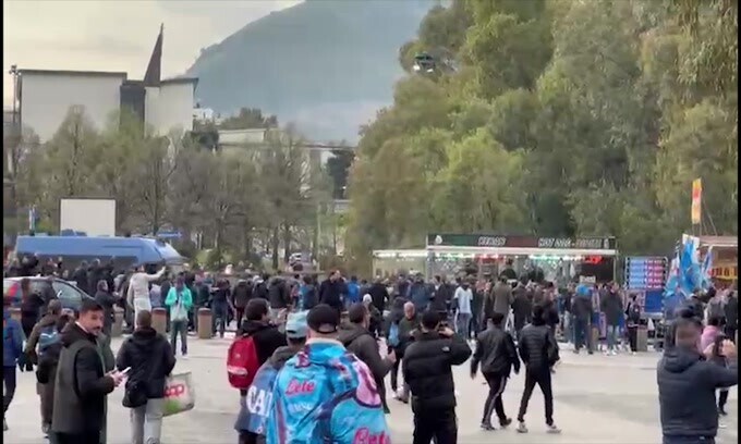 Napoli, gli azzurri arrivano al "Maradona"