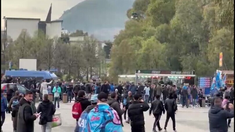 Napoli, gli azzurri arrivano al "Maradona"