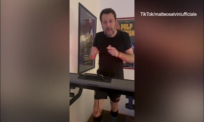 Champions, Milan in semifinale: la festa di Salvini