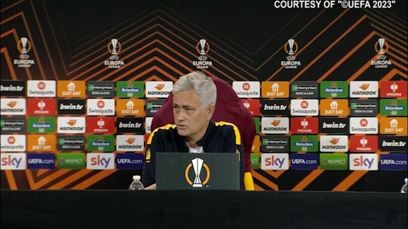 Mourinho: "Llorente e Bove? Hanno bisogno di crescere"