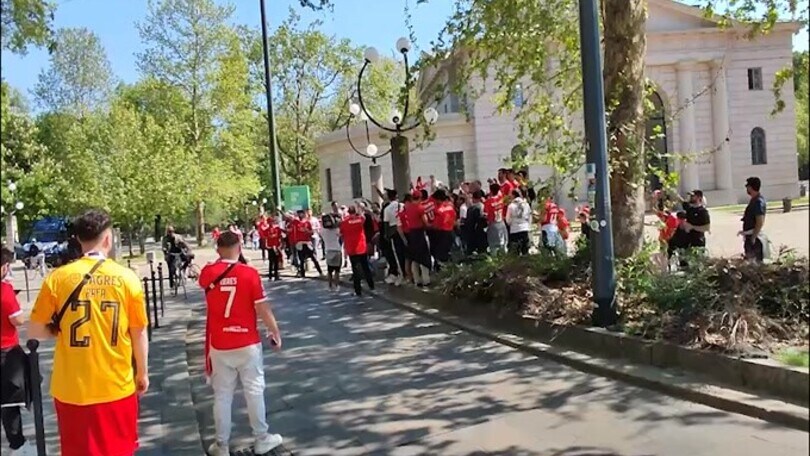 Il Benfica ci crede, i tifosi portoghesi invadono le strade di Milano