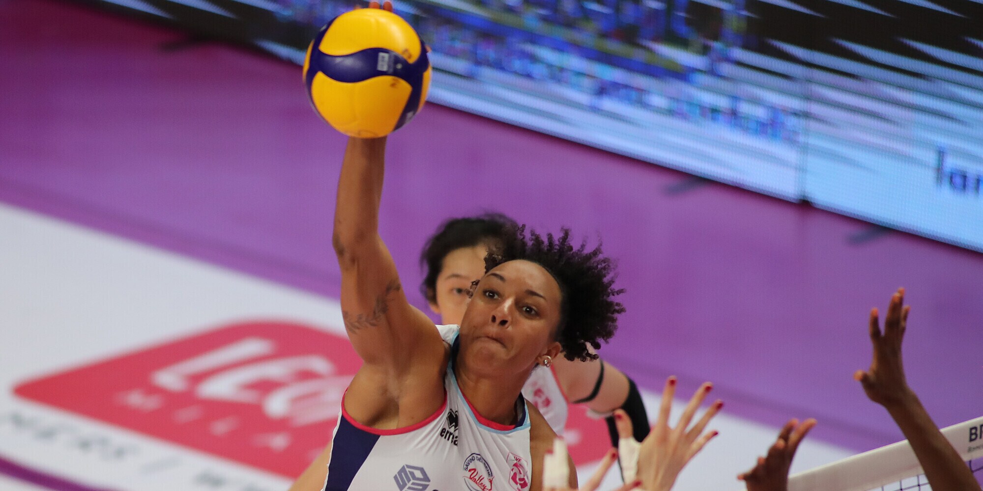 Play Off: Scandicci conquista di forza la semifinale