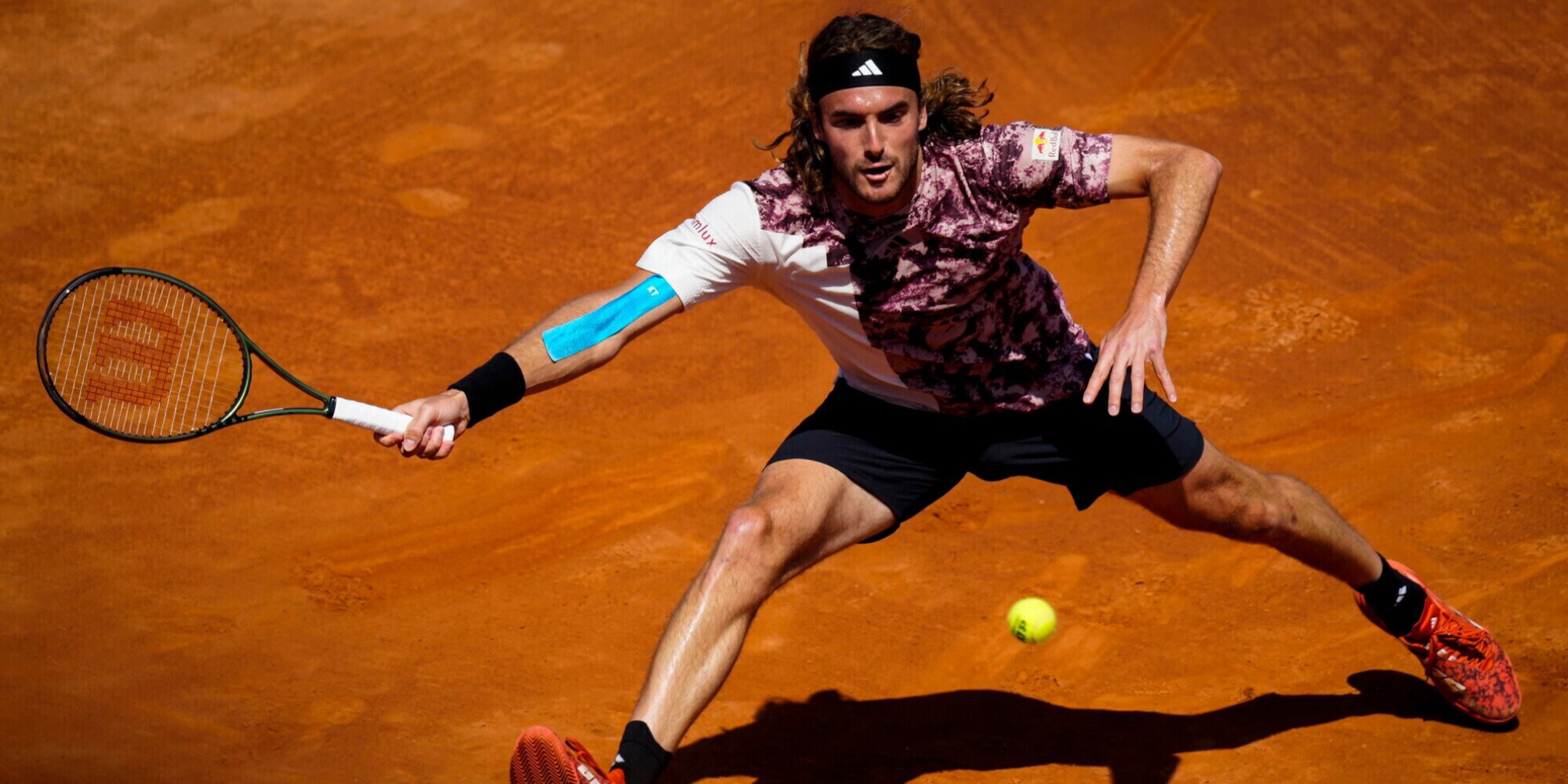 Tennis, Tsitsipas contro Musetti in semifinale a Barcellona: De Minaur ko