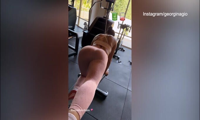 Georgina super hot: l'allenamento in palestra manda il web in tilt!